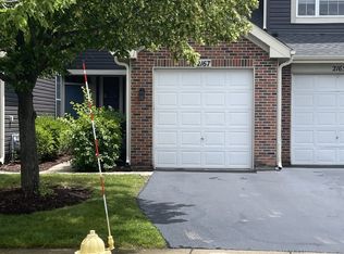 2167 Lake Ridge Dr, Glendale Heights, IL 60139