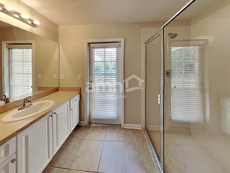 7330 Crescent Palm Dr — Photo 22