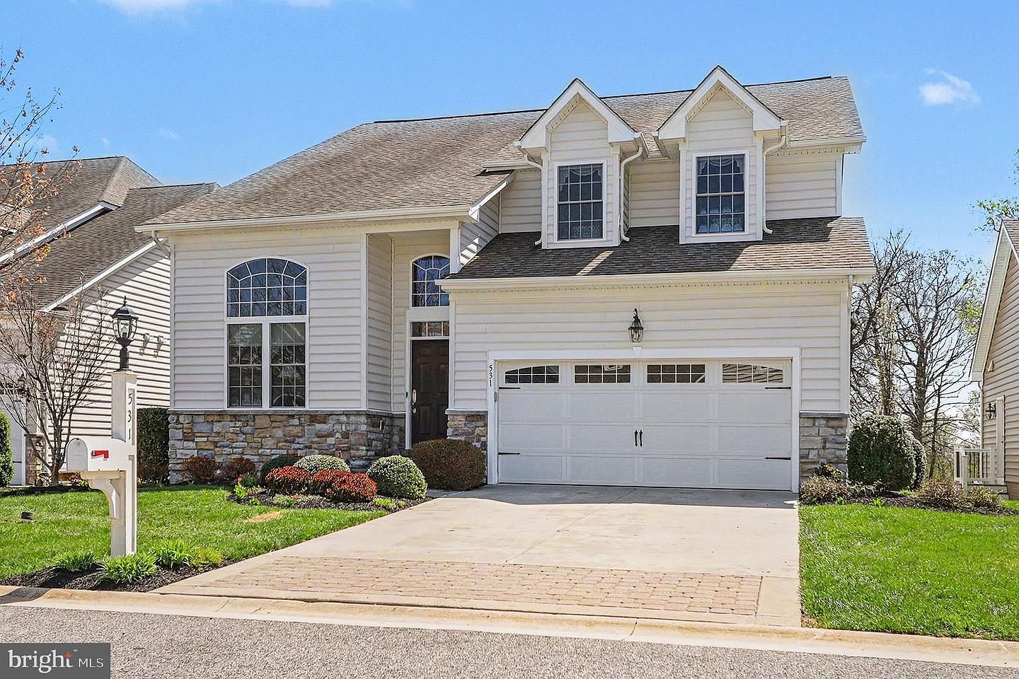 531 Risen Star Ct