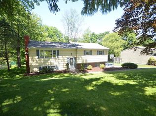 48 Westgate Dr, Sparta, NJ 07871