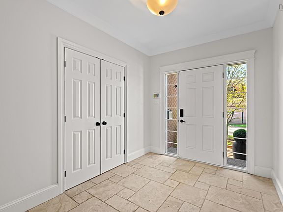 4th image of 1727 Cadmus Ct