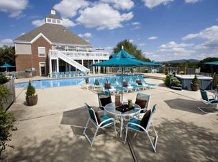 1229 Swan Lake Dr APT 305, Charlottesville, VA 22902