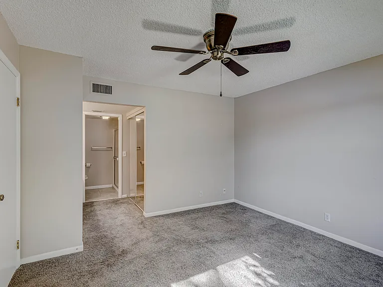 601 Sabal Ridge Cir #A — Photo 31