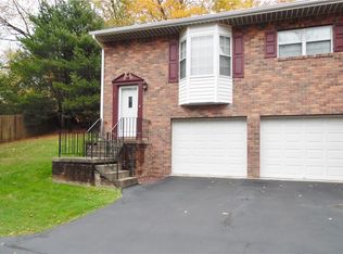 1 Old North Church St, Natrona Heights, PA 15065