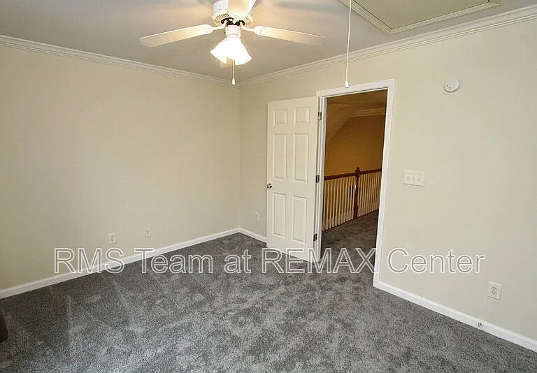1360 Eastgate Ct SE — Photo 24