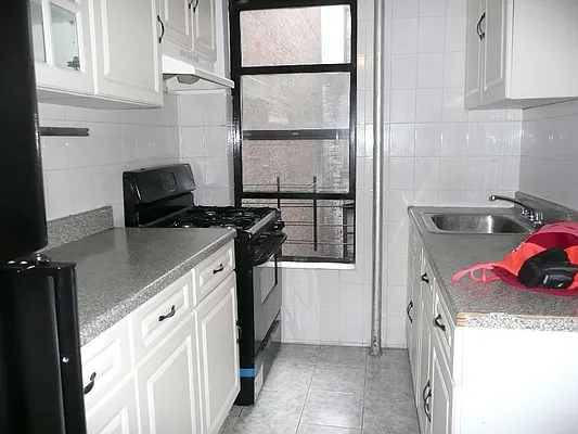 Rented by Level Group | media 9