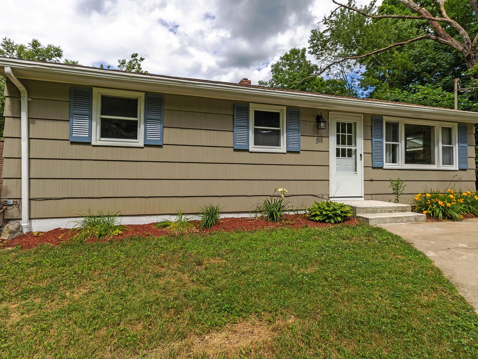 5 Gilman Rd, Gilman, CT 06336 Zillow