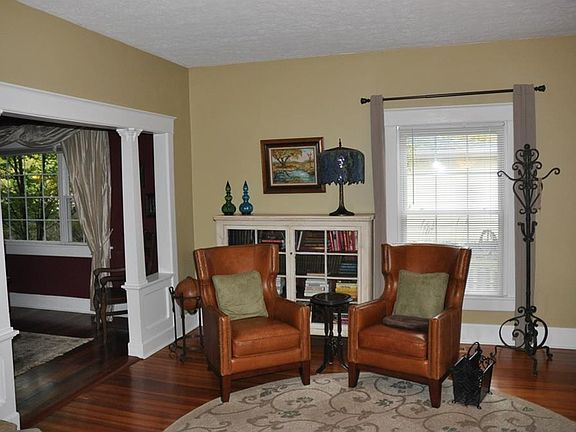 2nd image of 2604 E Epler Ave