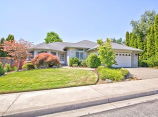 945 NW Cooke Ave, Grants Pass, OR