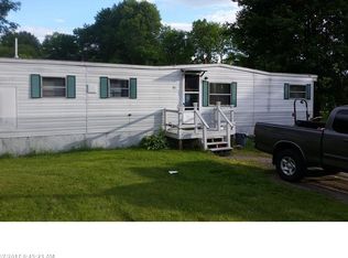 31 Seekins St, Hartland, ME 04943