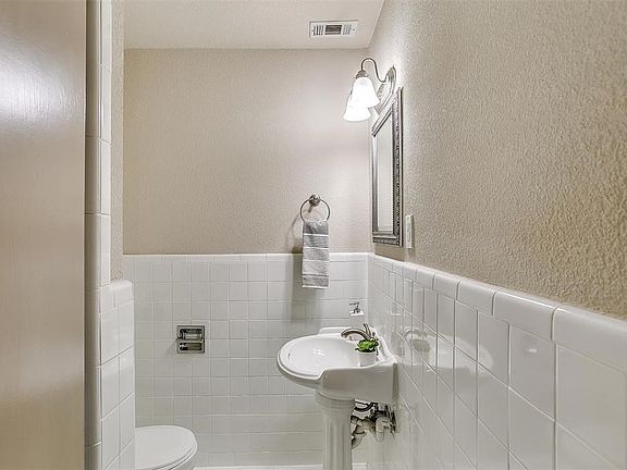 5th image of 4012 Shannon Dr
