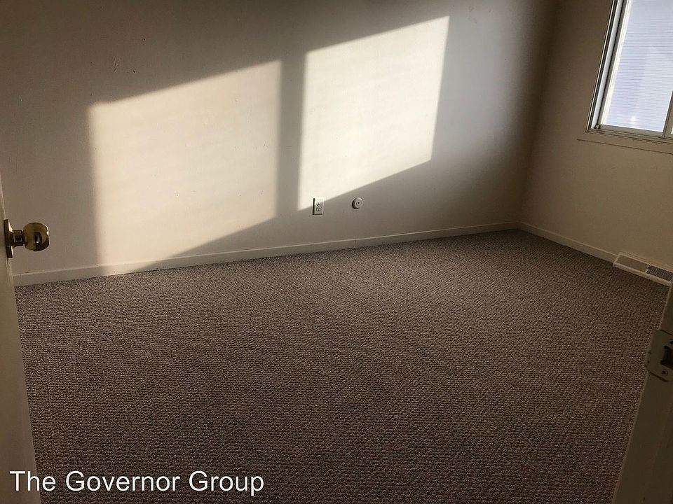 1st image of 401 Paul Revere Pl APT 4