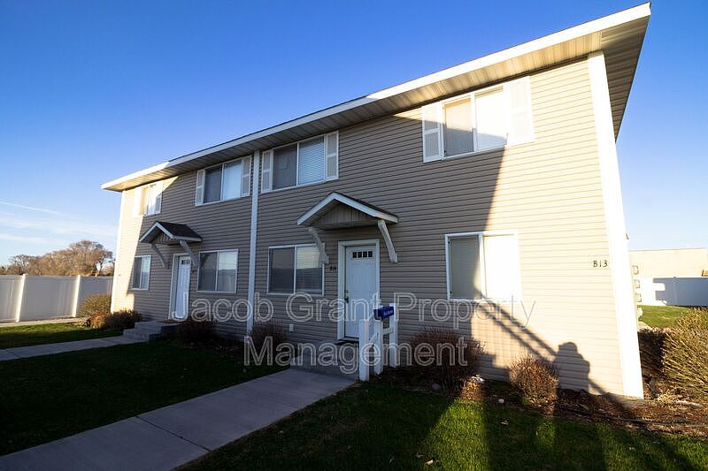 1st image of 454 E Center St #B14
