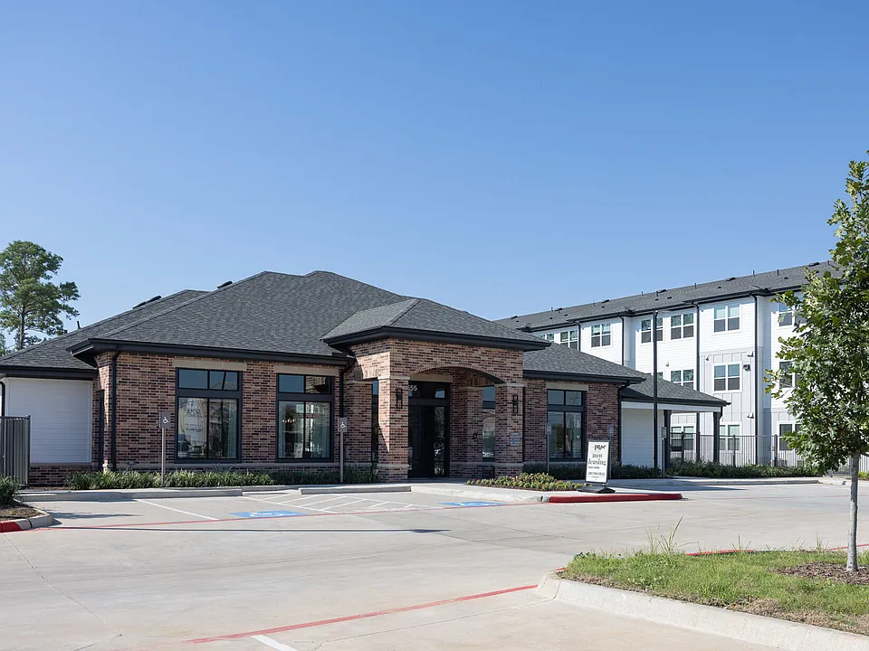 Prose Sterling apartments community photo