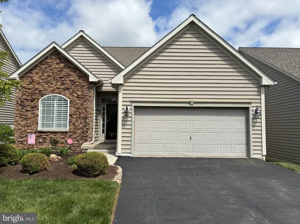 117 Pine Valley Dr, Avondale, PA 19311