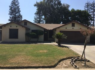 2847 N Elm Ct, Visalia, CA 93291