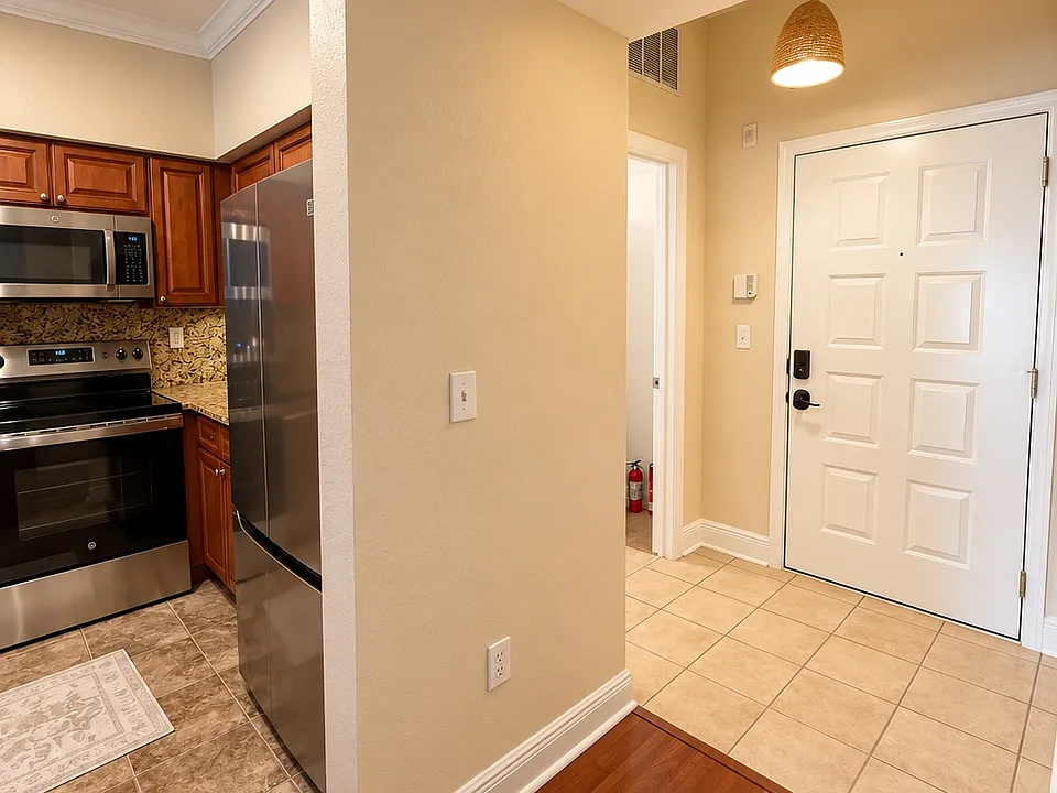 402 S Armenia Ave #121