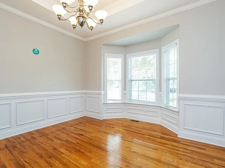 253 Keller Dr — Photo 6