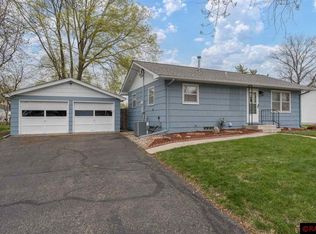 222 Belleview Ave, Mankato, MN 56001