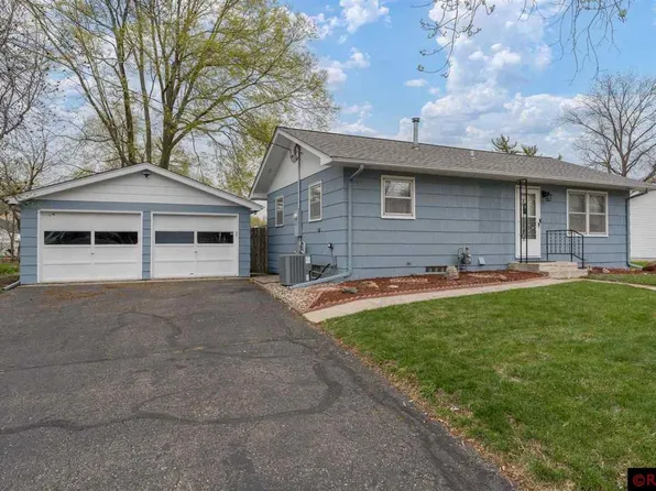 222 Belleview Ave, Mankato, MN 56001