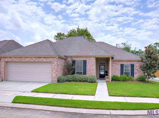 6424 Cameren Oaks Dr, Baton Rouge, LA 70817