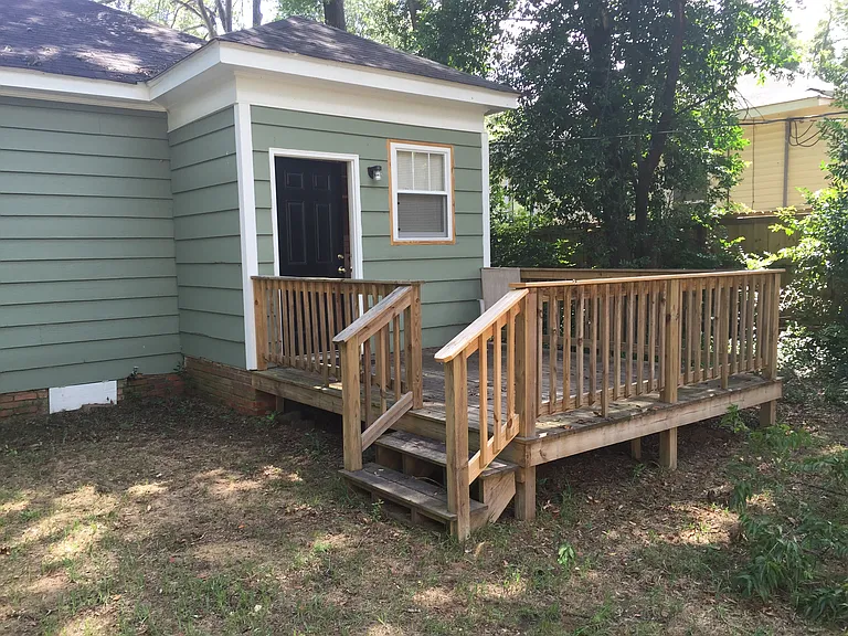 409 S Maple St — Photo 8