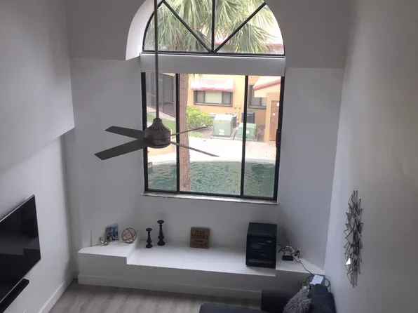 15555 Miami Lakeway N APT 202-18, Miami Lakes, FL 33014
