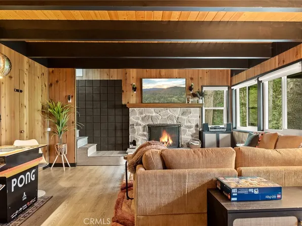 29015 Alder Ter, Cedar Glen, CA 92321