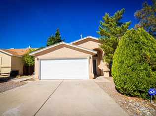 7805 Baybrook Rd NW, Albuquerque, NM 87120