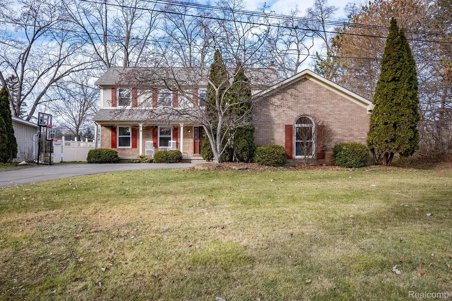 3295 Schoolhouse Dr photo 1