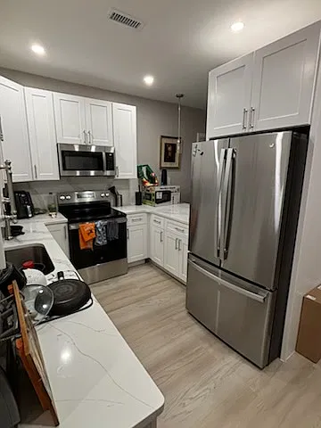 4 bed, $3,300 — Photo 2