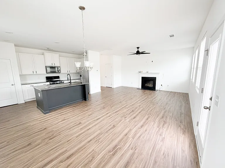 102 Pointe Pl — Photo 4