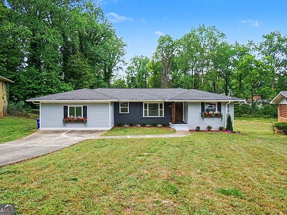 2nd image of 3152 Columbia Woods Dr