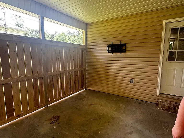 180 Dogwood Ave — Photo 14