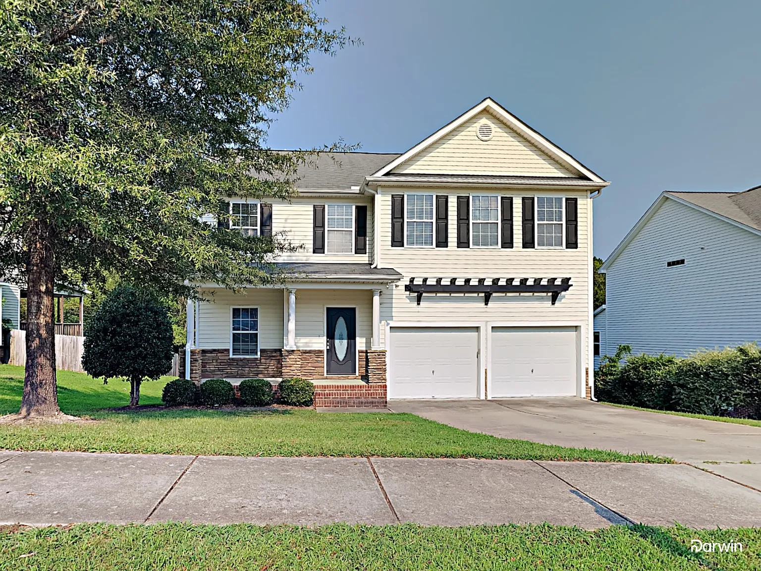 4 bed, 2.5 bath, 2266 sqft, $2,250 — Photo 1