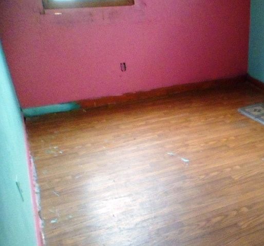2nd image of 1447 Middletown Rd