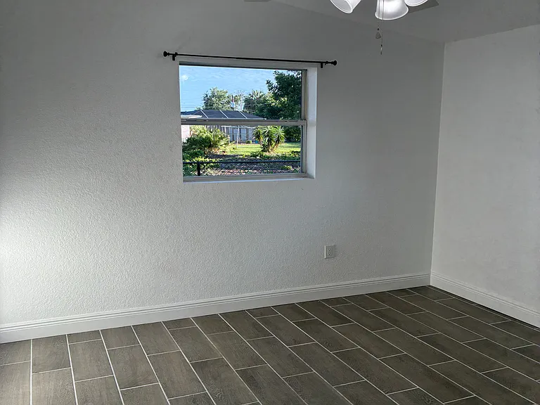 3287 Great Neck St — Photo 19