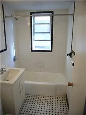 Rented by R New York | media 18