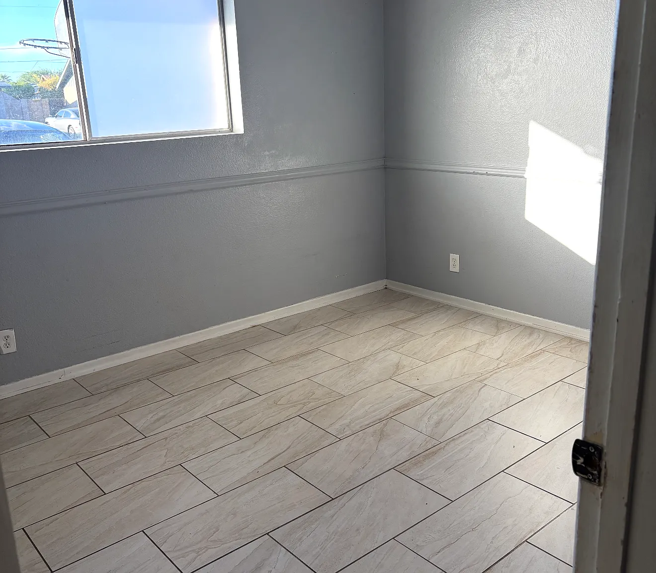 3135 W Pershing Ave — Photo 1