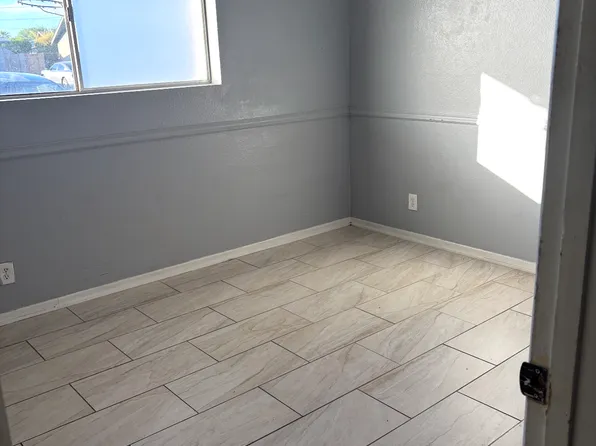 3135 W Pershing Ave, Phoenix, AZ 85029