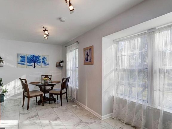 5th image of 7624 Indian Hills Dr