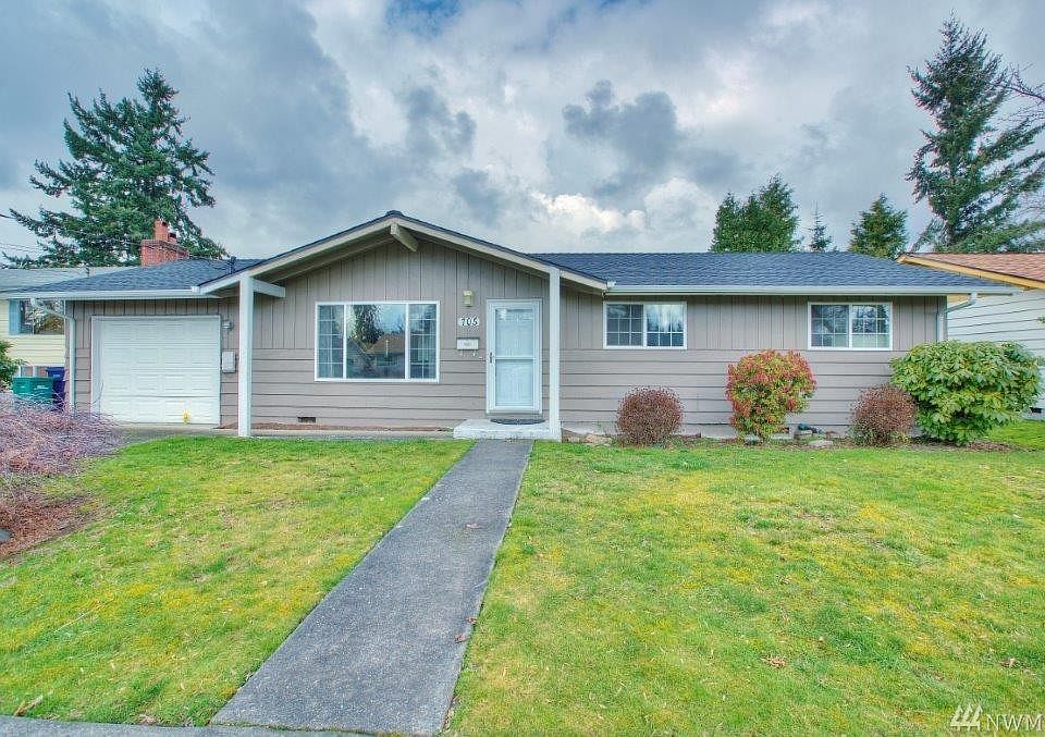 1st image of 705 21st St SE