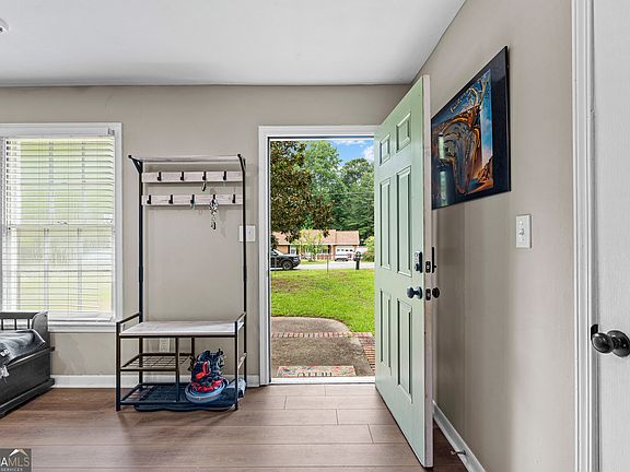 3rd image of 859 King Dr SE