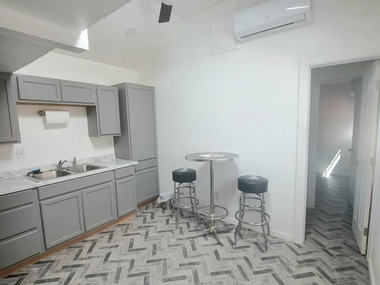 11767 Jim Thorpe Dr — Photo 3
