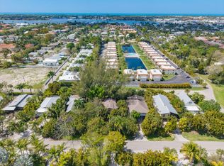 2022 Frederick St, Naples, FL 34112