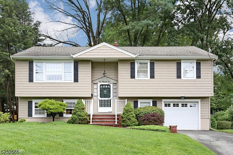 209 Magnolia Ave, Pompton Lakes, NJ 07442 Zillow