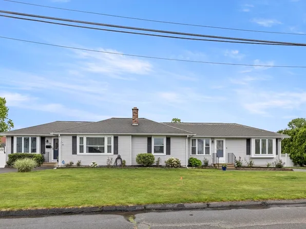 16 Kaveney St, Chicopee, MA 01020