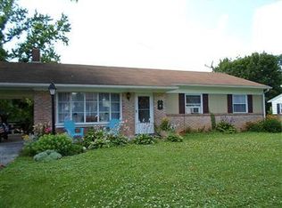 8 Park St, Jacobus, PA 17407