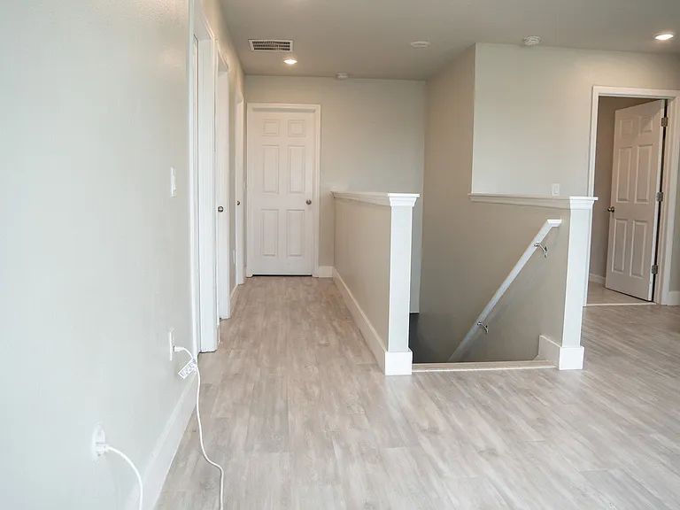 1273 Zambrana Ct — Photo 16