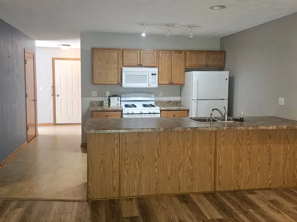 1411 Crimson Ridge Ln, Byron, IL 61010